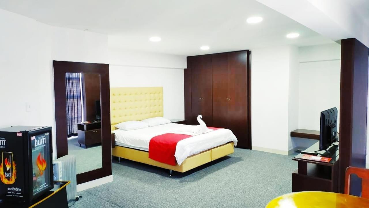 Hotel Alexander Λα Πας Εξωτερικό φωτογραφία