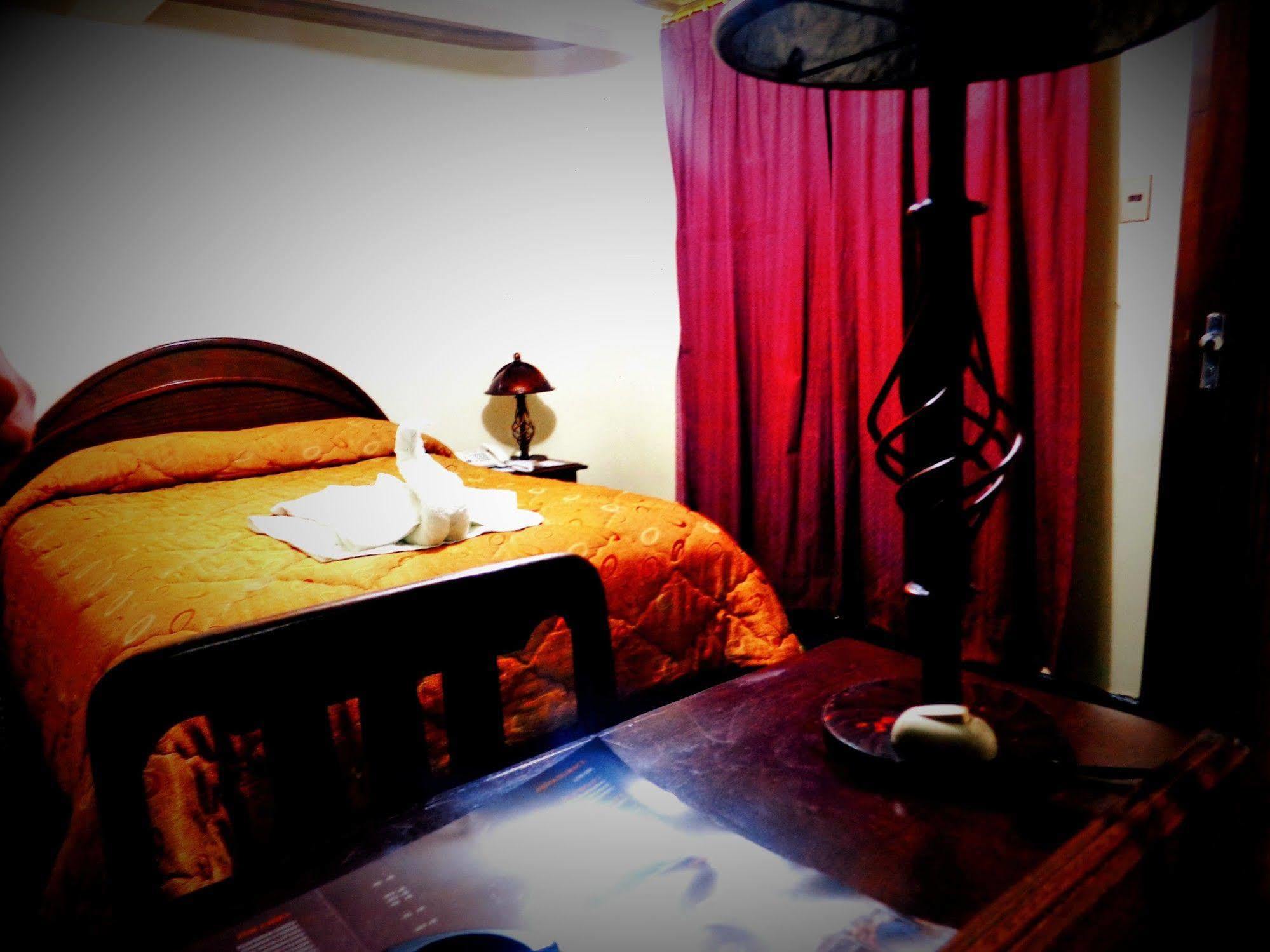 Hotel Alexander Λα Πας Εξωτερικό φωτογραφία