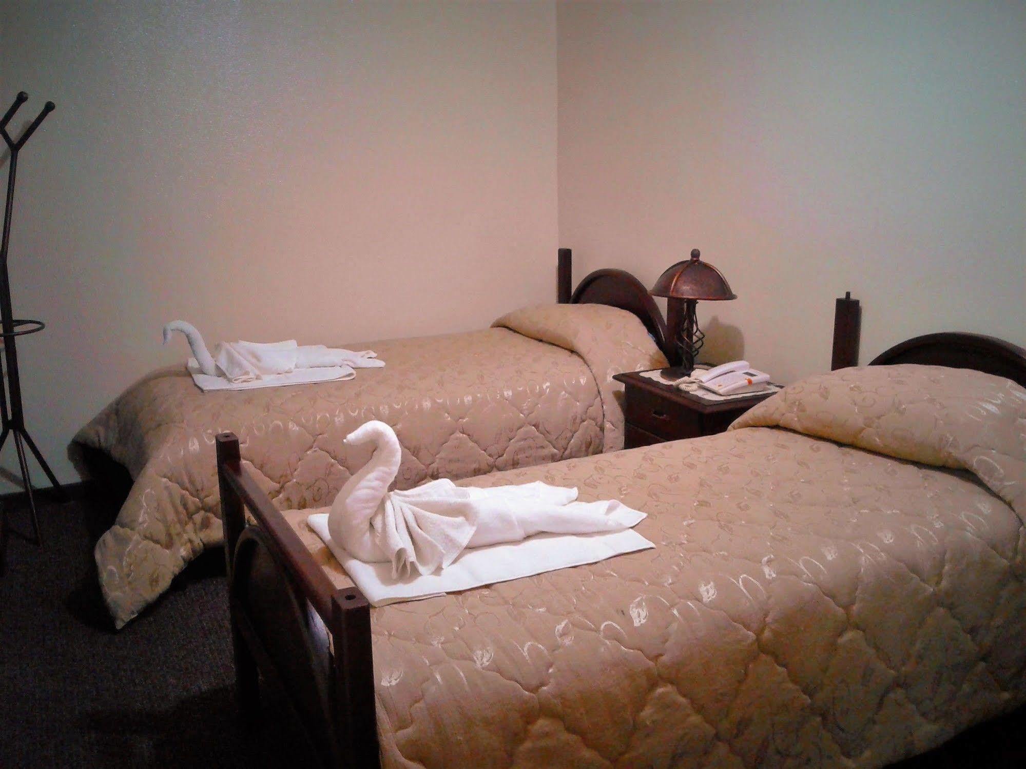 Hotel Alexander Λα Πας Εξωτερικό φωτογραφία